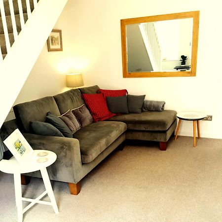The Little House Villa Yeovil Exterior photo